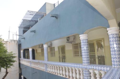 Torobali IMMO Studio 7- Modern & Bright- Central Bamako - WIFI & Solar Power