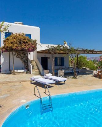 Traditional Mykonian Villa