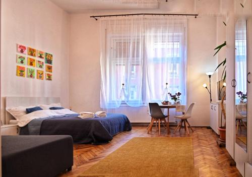 TRAVEL AND MUSIC APARTMENT