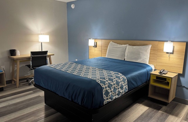 Travelodge by Wyndham Gainesville