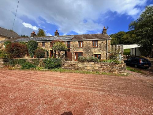 Tunnel Cottages at Blaen-nant-y-Groes Farm