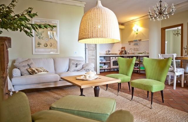 TUSCANY FOREVER RESIDENCE VILLA FAMIGLIA GROUND FLOOR APARTMENT no.6