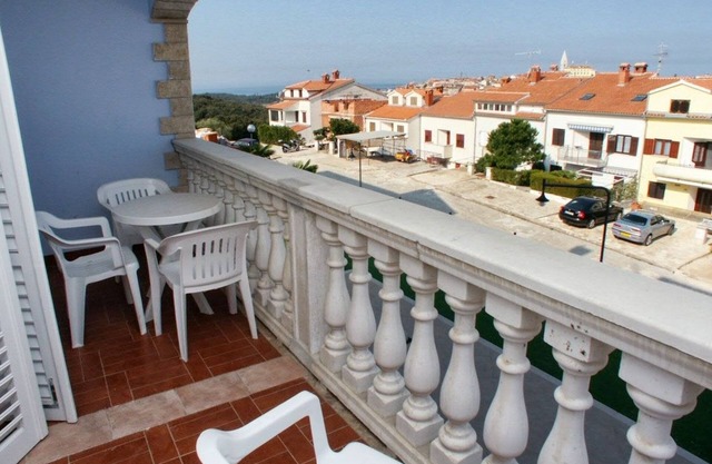 Two bedroom apartment with terrace and sea view Vrsar, Poreč (A-3007-a)