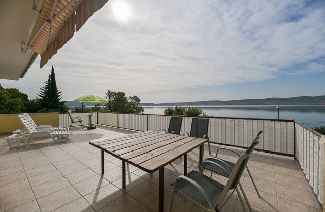Two bedroom apartment near beach Seline, Paklenica (A-6564-a)