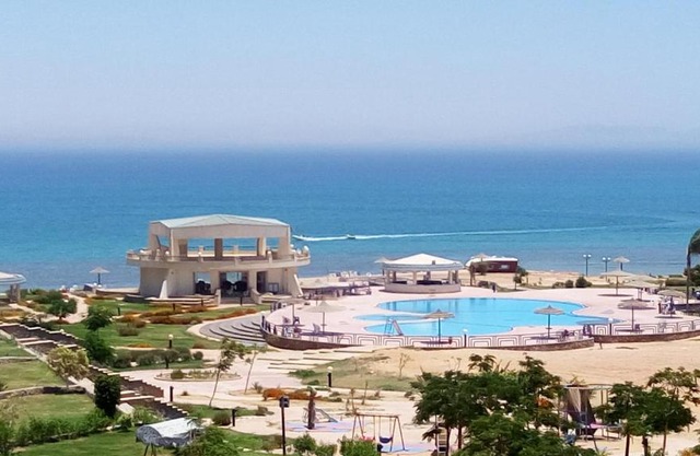 Two-Bedroom with Sea View Roof Top Chalet - Orora Village