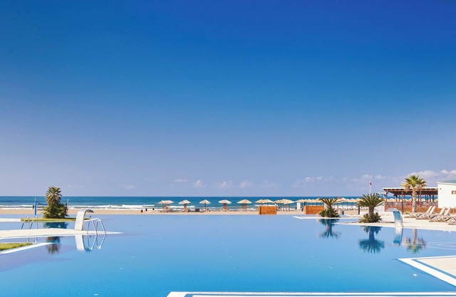 TWO Modern Units Close to Ada Bojana Beach! Swimming Pools, Kid's Playground!