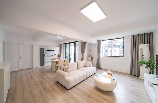 Tyms 2BR APT Hongqiao Paris Classic