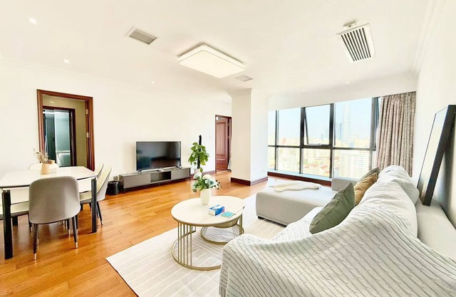 Tyms 3BR 2BA Apt Gubei High View Line10