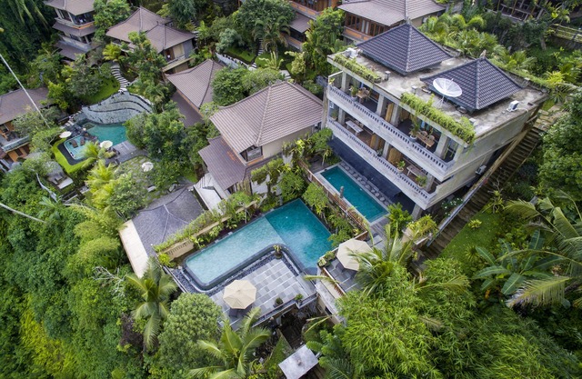Ubud Paras Villa