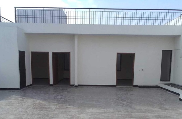 Upscale, spacious living in a convenient location