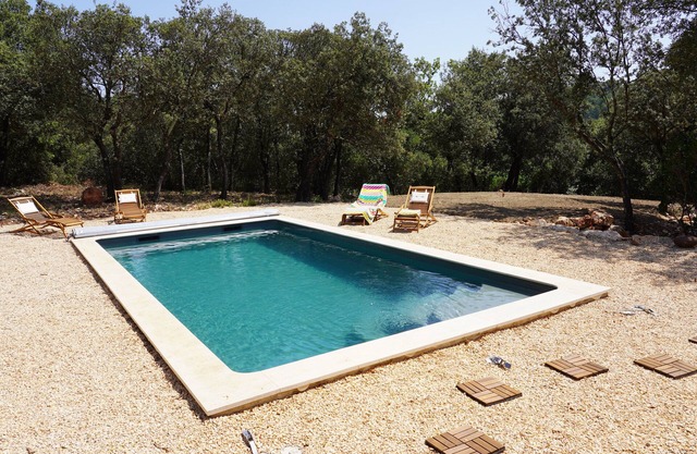 Vacation in the vineyard: House for 6 with swimming pool
