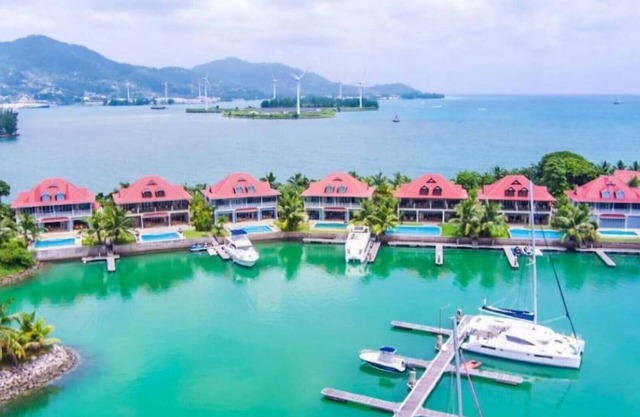 V2 - Luxury Eden island villa with private pool and ocean view