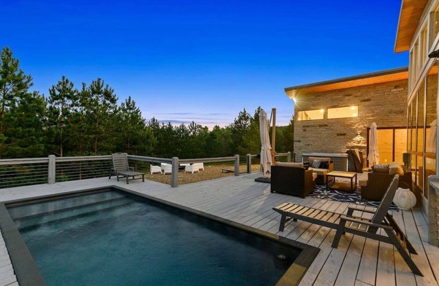 Vacana Hive, Relax & Celebrate, Hot Tub, Pool, Fire Pit