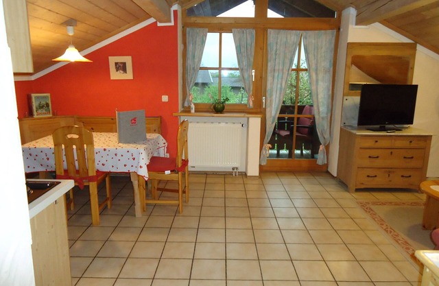Vacation apartment Wingen, 45sqm, 1 sep. Bedroom, south and east-facing balcony in the Wiechs district