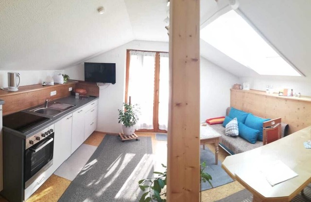 Vacation apartment Hochstaufen, 35sqm, 1 bedroom, attic