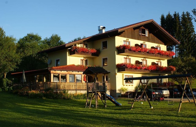 Vacation room cowslip, daisy, violet - organic farm family