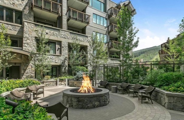Vail Lion 1 Bedroom Mountain Vacation Rental Just Steps From the Eagle Bahn Gondola