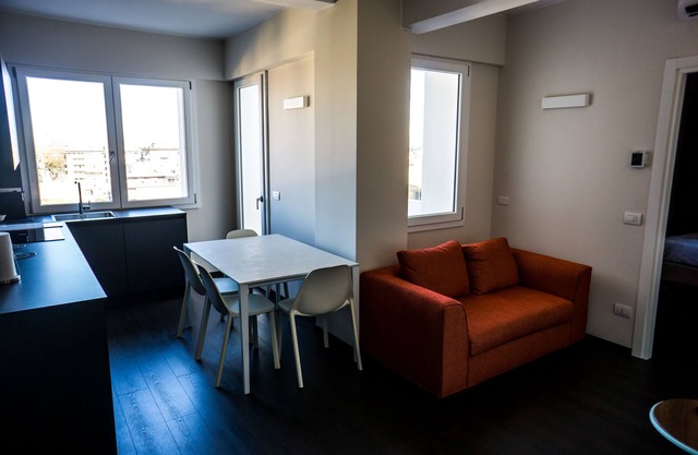 Venice Terminal Apartments & Suites