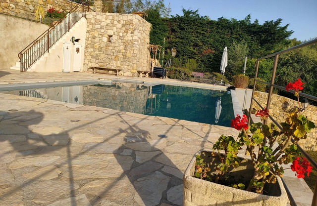 Very nice ground floor apartment in villa, Picsine, jaccuzi full kitchen