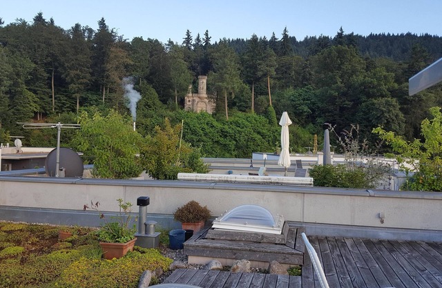 Very quiet, central city apartment (1.3km) with a large roof terrace