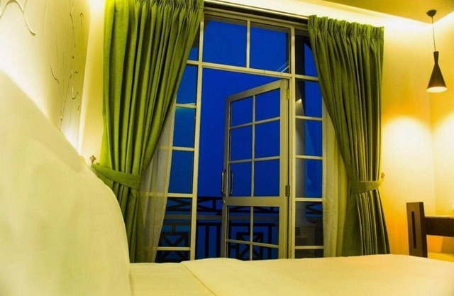 Victoria Court Suites