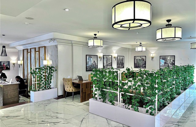 Victoria Crown Plaza Hotel