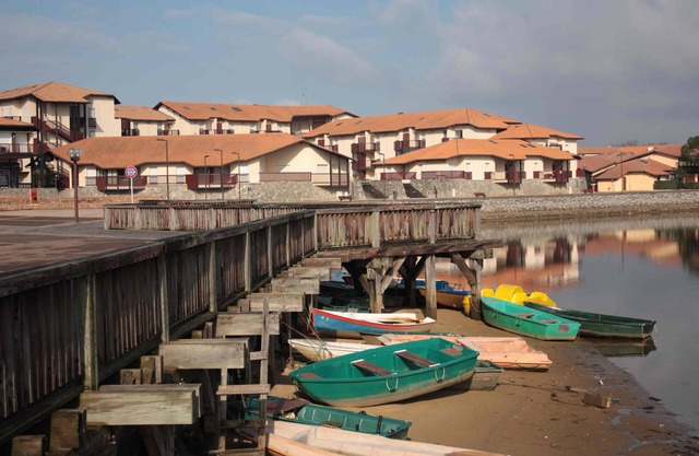 Vieux Boucau, along marine lake and beach. Swimming Pool