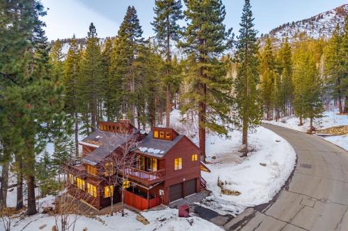 Views Mins to Skiing Lake Incline Village Incline Serenity by AvantStay