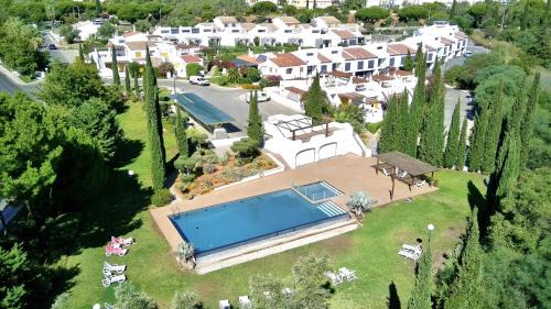 Vilamoura Club Villa 1 With Pool by Homing