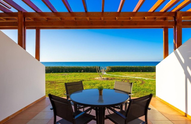 Villa Hera - Two Bedroom Villa, Sleeps 5