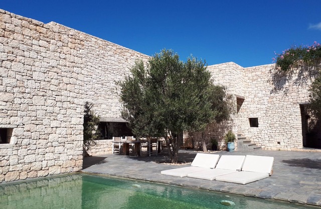 VILLA DL AN EXCEPTIONAL HOUSE