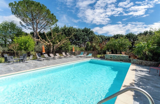 Villa 'Domaine des Maladieres' with private pool, private terrace and air conditioning