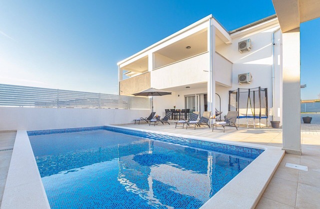 Villa Ema&Ana by Istrabook