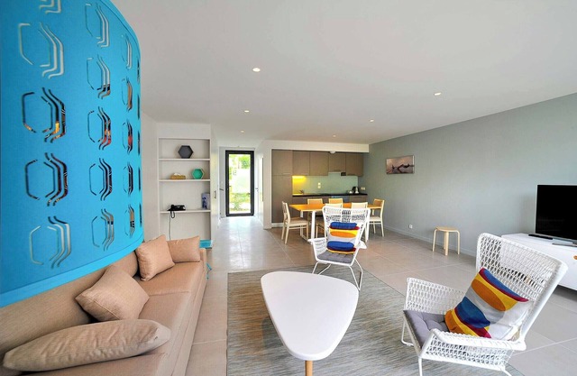 Villa for 6 people 300m from the beaches, on a golf course