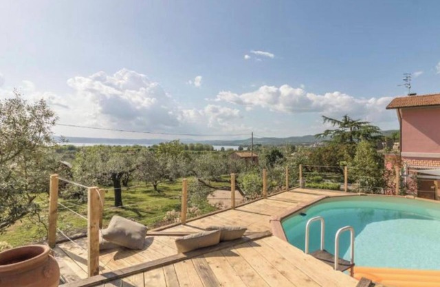 Villa 'Il Giardino Etrusco Bolsena' with Lake View, Private Pool and Wi-Fi