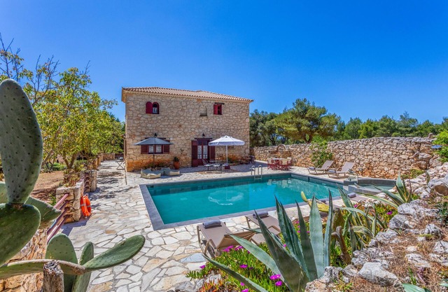 Villa 'Ira' with Sea View, Wi-Fi and Air Conditioning