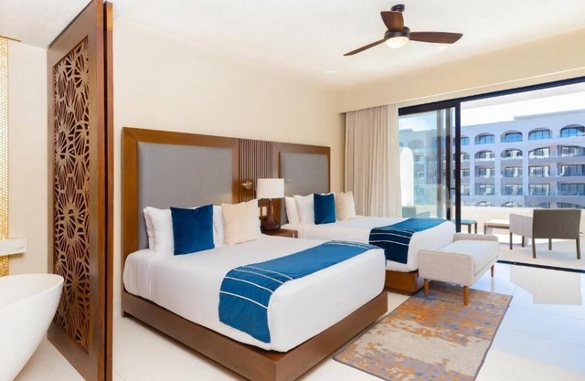 Villa La Valencia Beach Resort & Spa Los Cabos - Two Bedroom Suite Pool Viewn