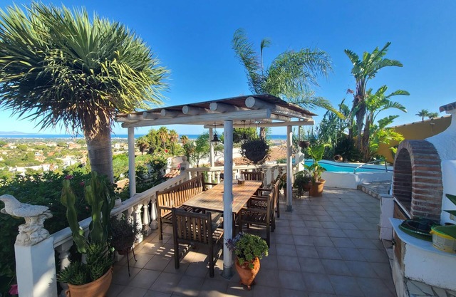 Villa LEARCO in Denia - La Pedrera