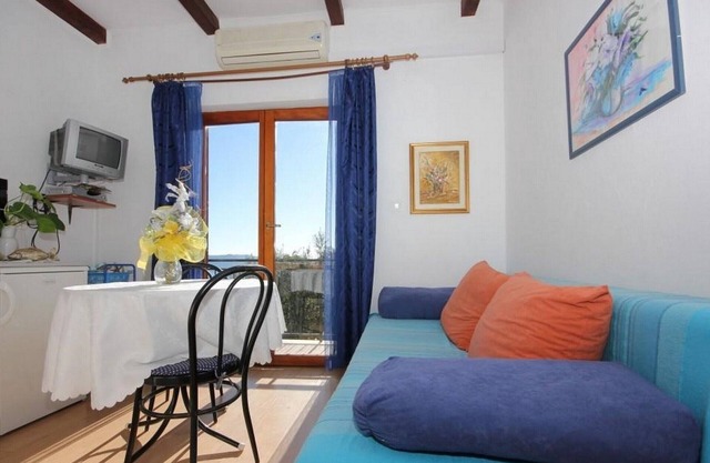 Villa Ro - Ela - One Bedroom Apartment with Balcony and Sea View - A1