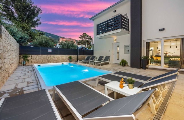 Villa Soleil by the seaside with private pool