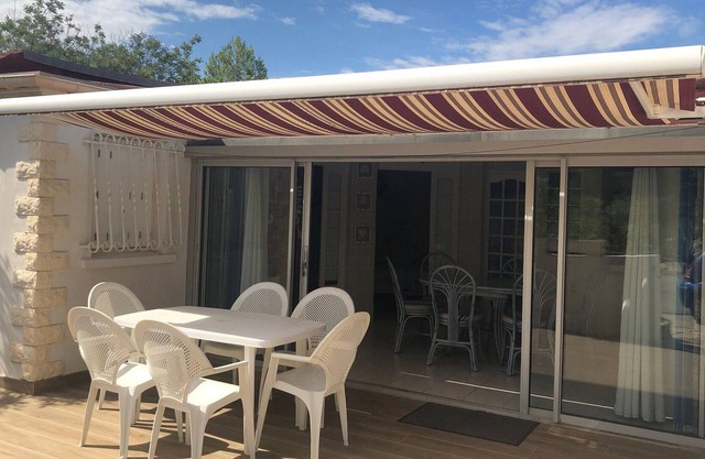 Villa Torreilles, 3 bedrooms, 6 persons