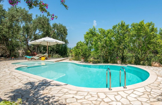 Villa Vavilla – sea views, private pool, and total relaxation await