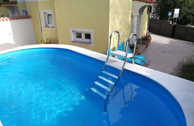 Villa with internet access and pool