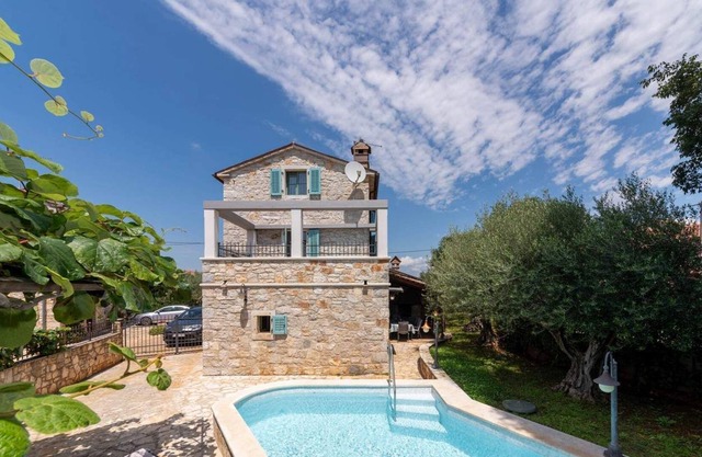 Villa with pool near Poreč, bicycles on disposal