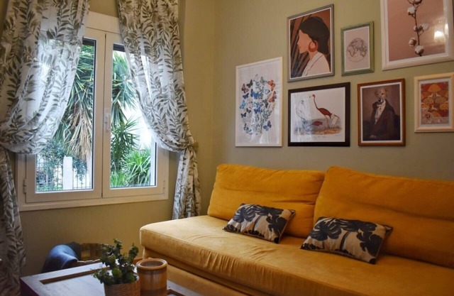 Vintage Apartment