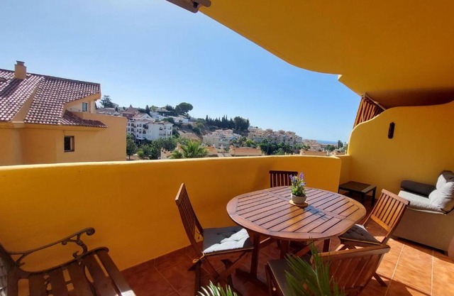 VistaBella, terraza y piscinas, 4pax, Fuengirola