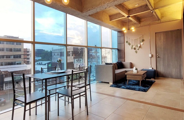 w Bright & Stylish 2BR in Laureles