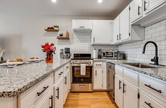 Walk to Dtwn: Winter Park Studio w/Hot Tub Access
