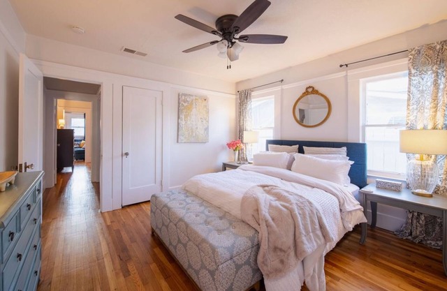 Warm 2 Bedroom Bungalow with 2 Living Rooms and a Grand Piano!