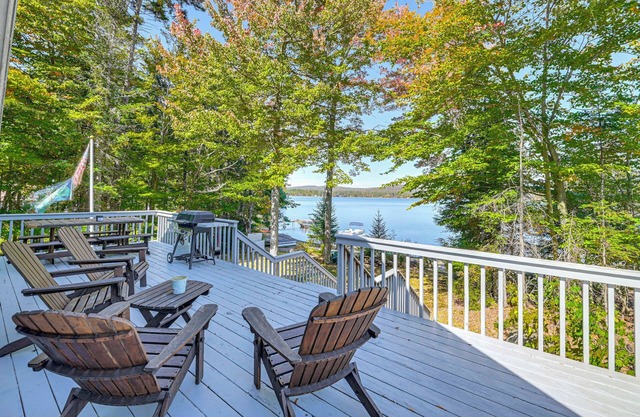 Waterfront Lake Pleasant Retreat w/Private Dock